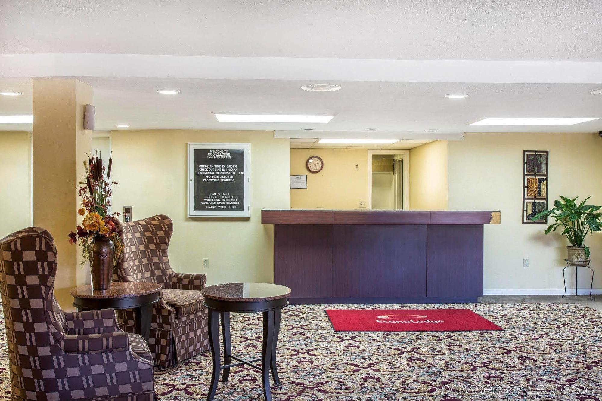 Econo Lodge Inn & Suites גרוטון מראה חיצוני תמונה
