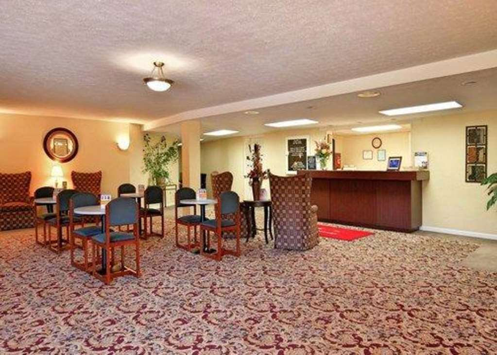 Econo Lodge Inn & Suites גרוטון מראה פנימי תמונה
